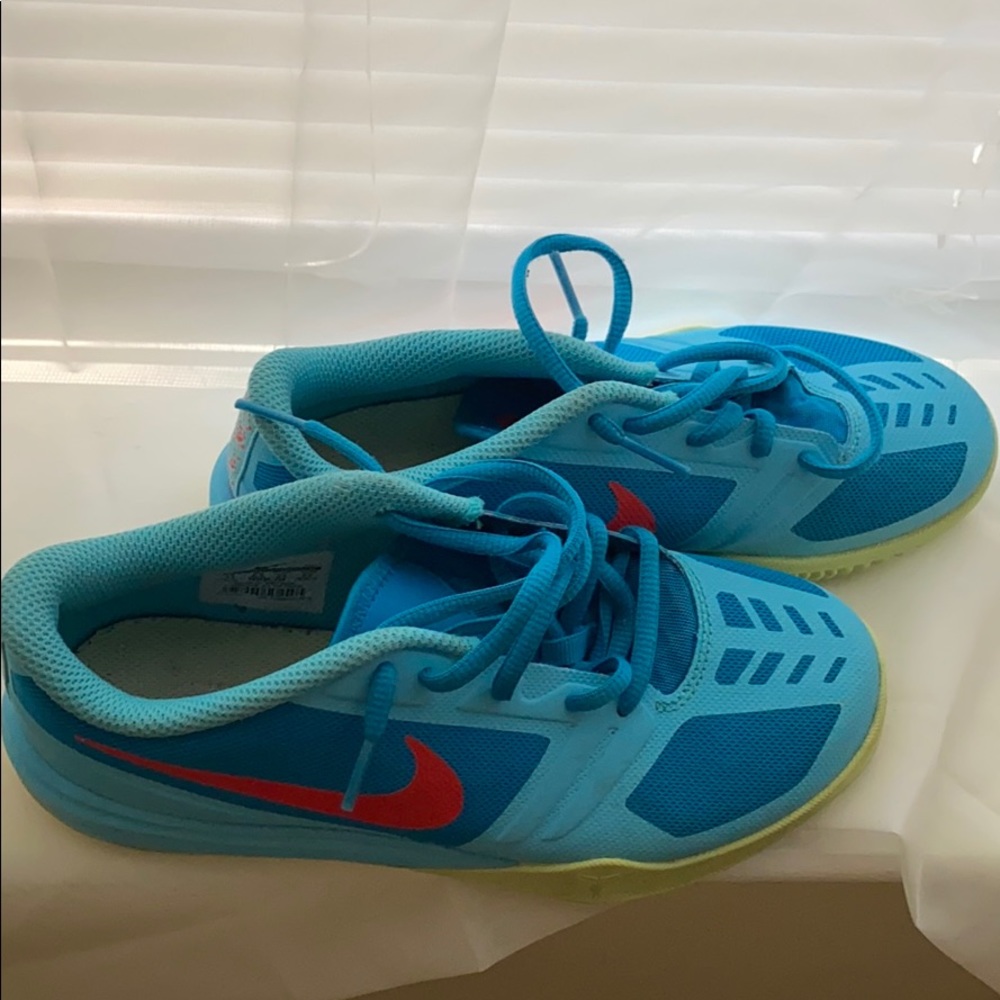 Kids sneakers